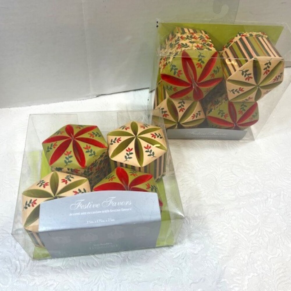 NEW 8 Holiday Paper Festive Favors Unique Table Name Tags Present Tags Boxes